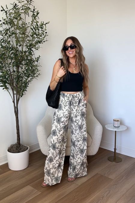 LOOVE these wide leg pants! They’re on sale for 15% off plus extra 15% with code AFNENA