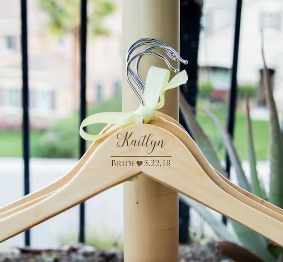 Personalize Bride Hangers for Wedding Wedding Dress Hanger - Etsy | Etsy (US)