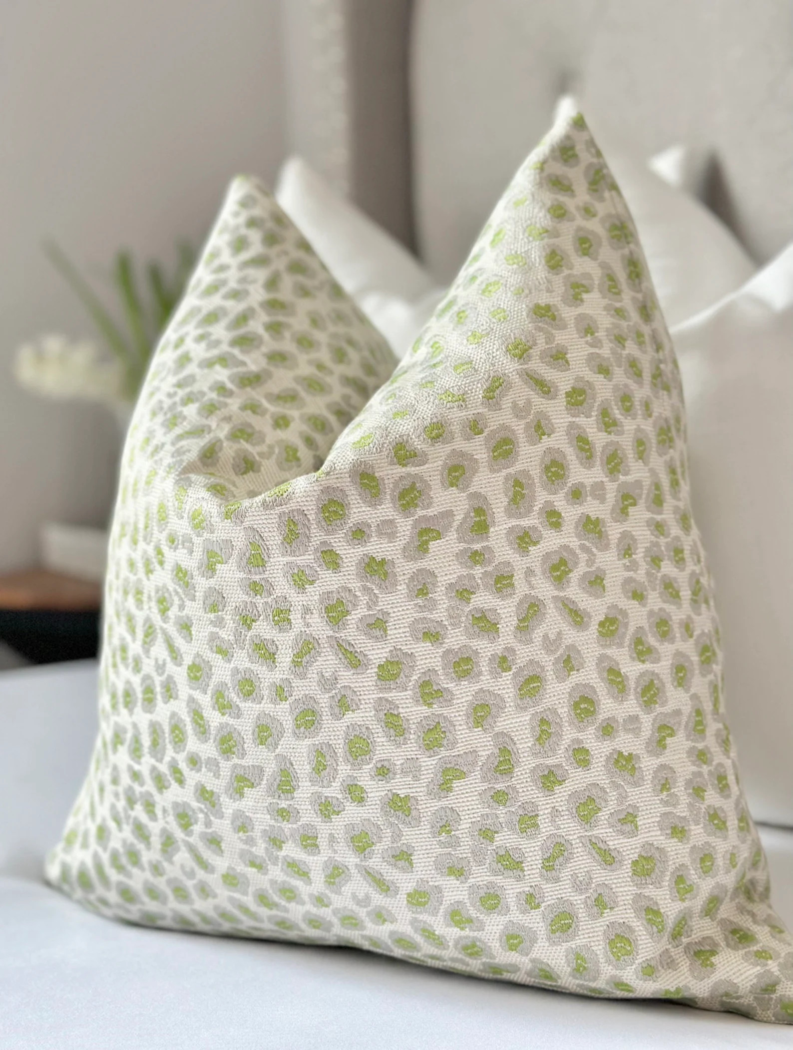 Green Cheetah Print Pillow Cover, Modern Leopard Throw Pillow - Etsy | Etsy (Global)