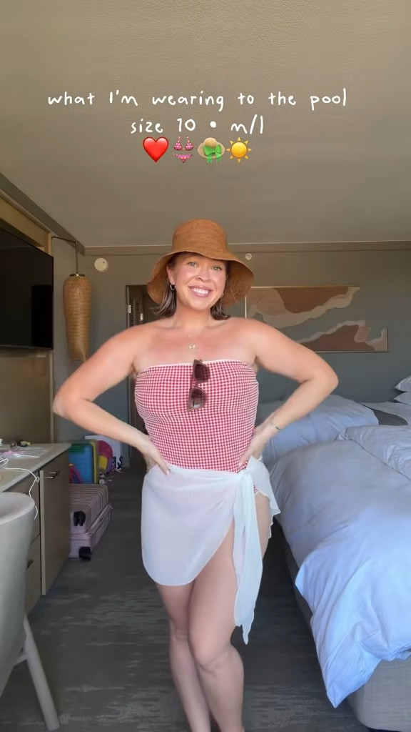 Pool Day Vacation Outfit 👙☀️🌵 Wearing a size large swimsuit | Size 10 | M\L | 5’4” 

#LTKTravel #LTKMidsize #LTKSwim