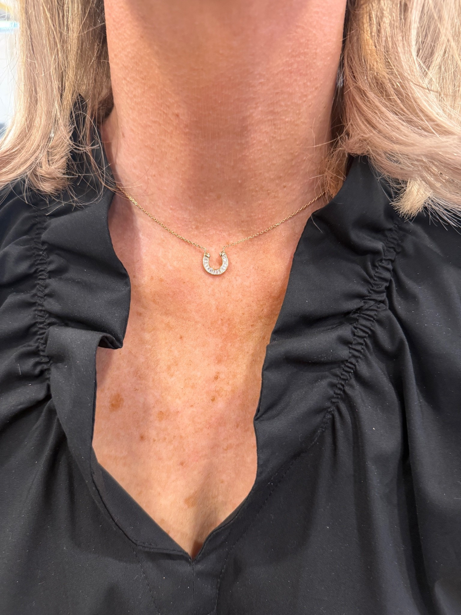 This horseshoe necklace looks so expensive, it's such a nice touch and great for layering. This brand comes beautifully packaged too, perfect for gifting. 💙💙

#LTKOver40 #LTKSeasonal