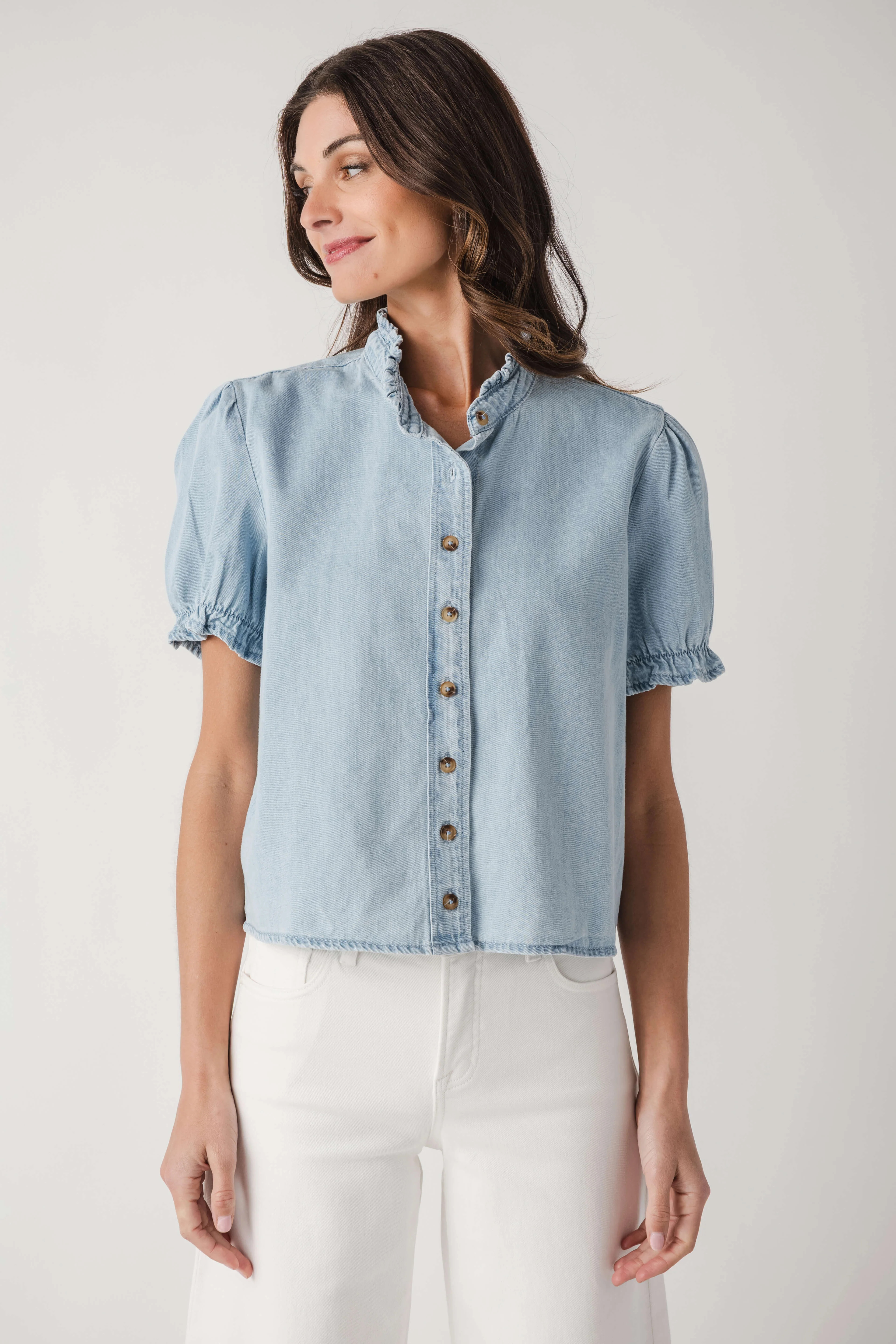 Wishlist Ruffle Collar Chambray Top | Social Threads