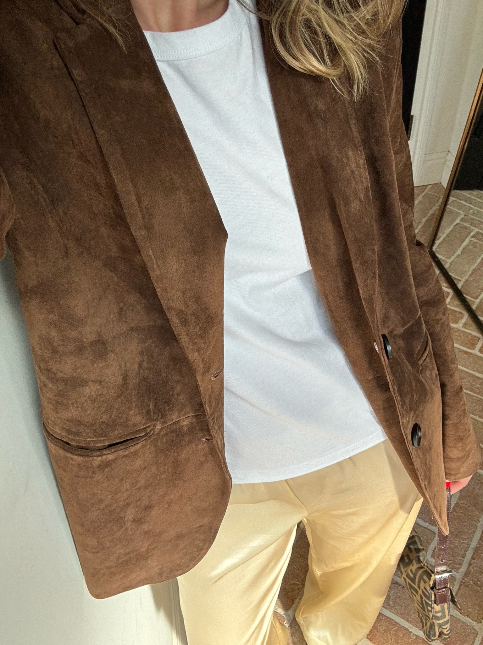 How I’m wearing my suede blazer for a lunch date 


Suede Blazer Outfit | Suede | Autumn Outfits | Silk Trousers | Ballet Pumps 

#LTKstyletip #LTKover50style #LTKeurope