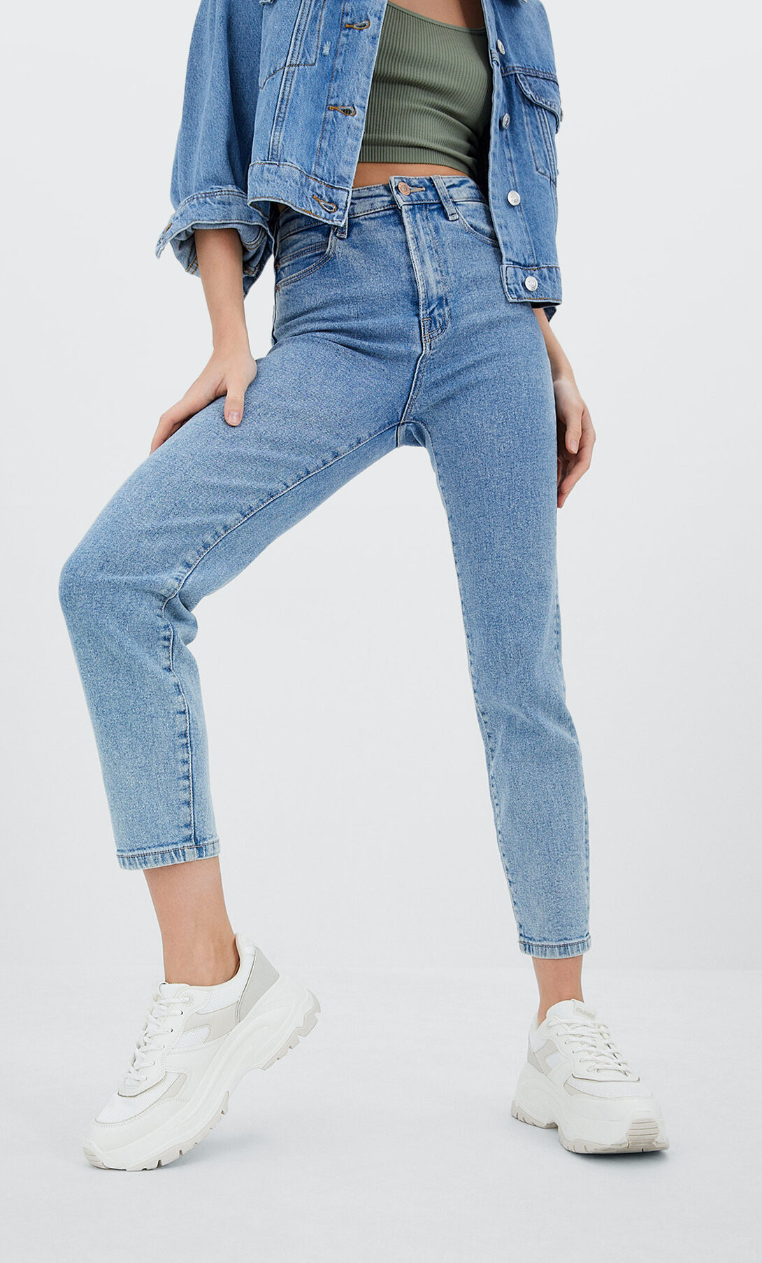 Slim fit mom jeans - Women's fashion | Stradivarius United Kingdom | Stradivarius (UK)