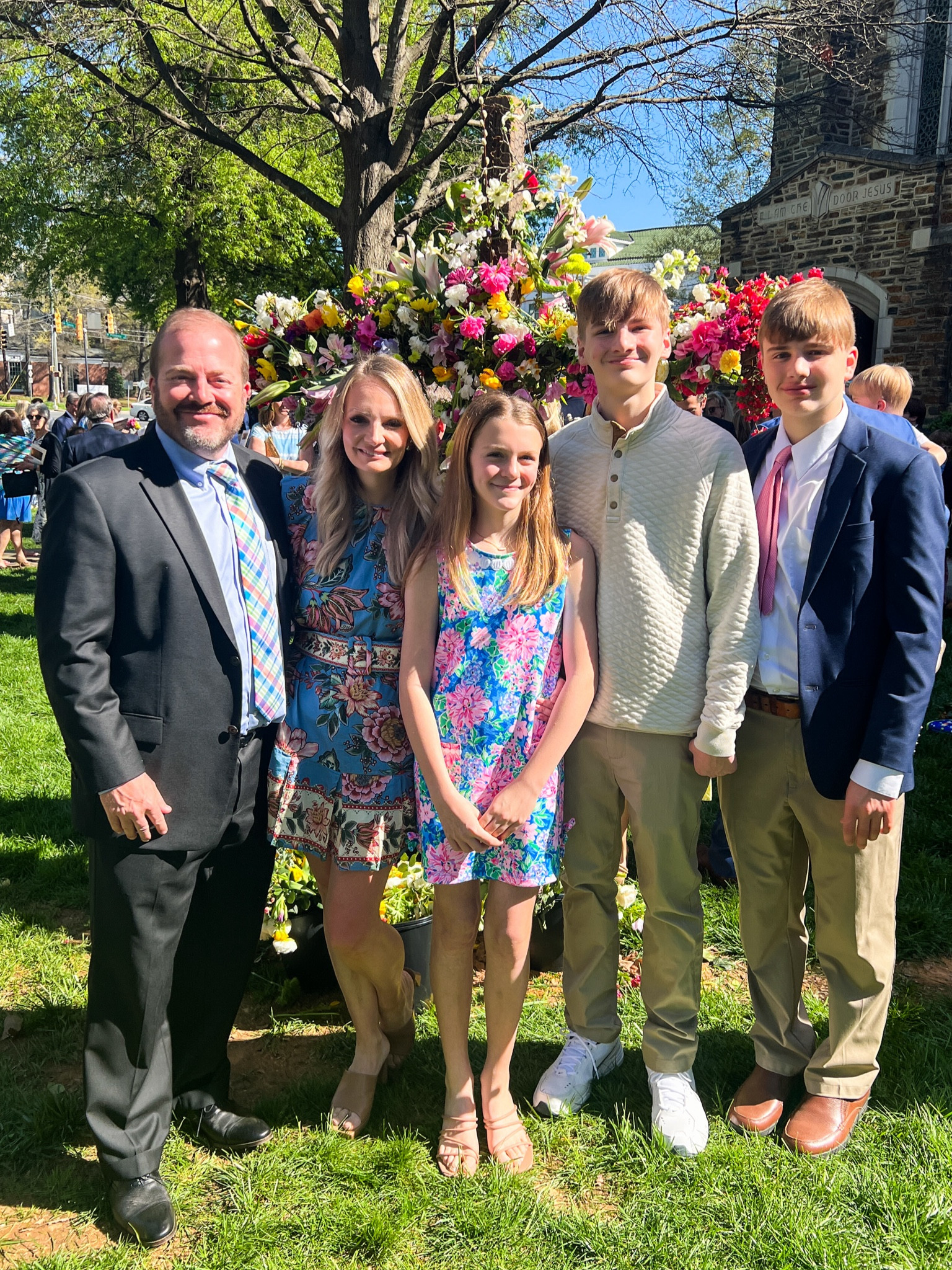 Happy Easter 🐣 

#LTKover40 #LTKSeasonal #LTKstyletip