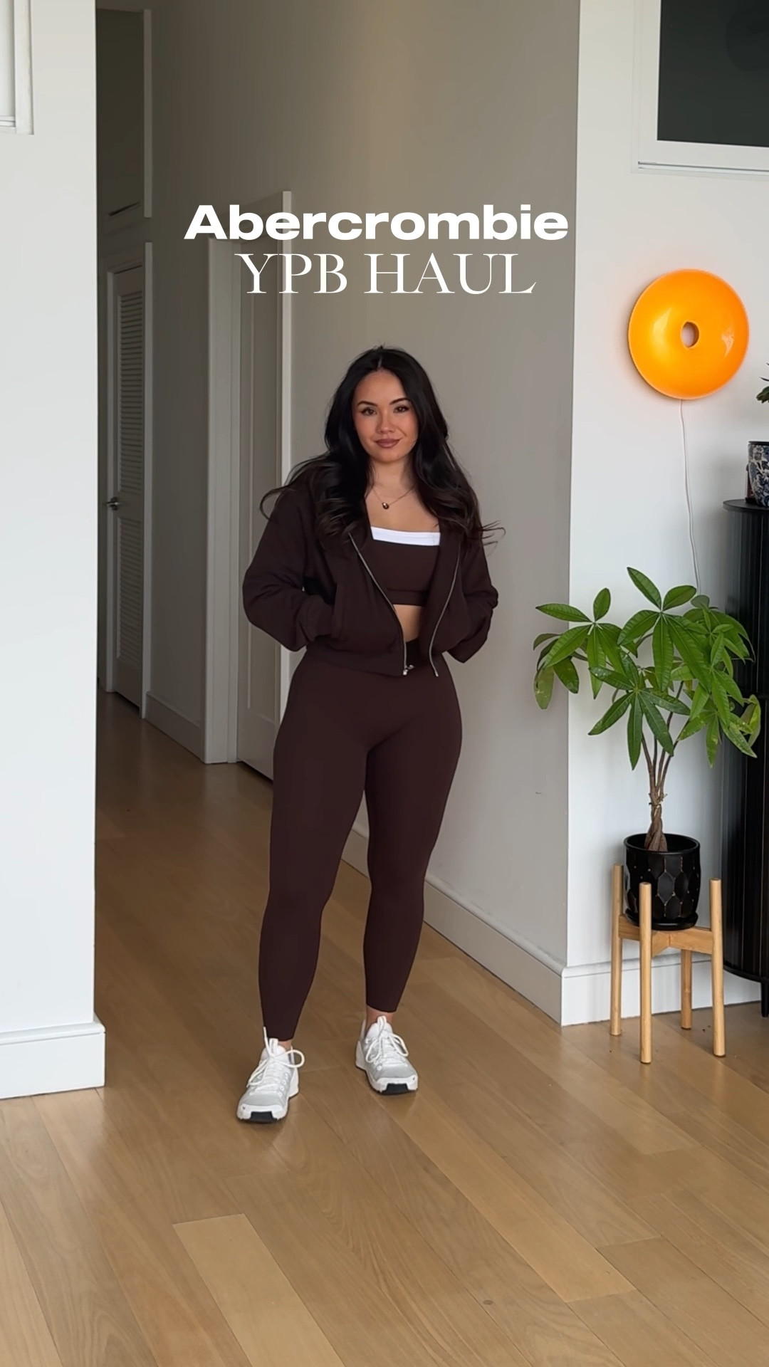 #AbercrombiePartner new chocolate brown YPB sets! Wearing size XS SHORT in the leggings and small in all tops! @abercrombie 