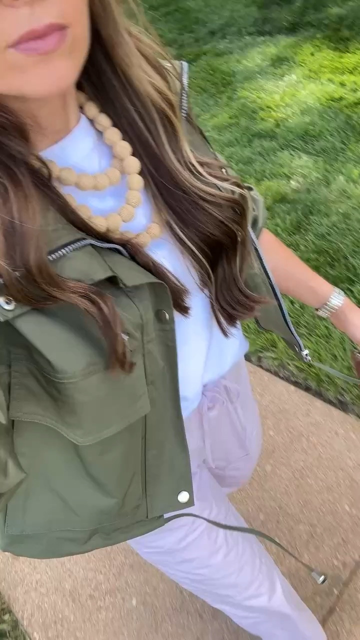 @amazon jacket
@Aritzia  tshirt
@jcrew pants
@Tuckernuck necklace
@Steve Madden US shoes

#LTKgrwm #LTKootd
