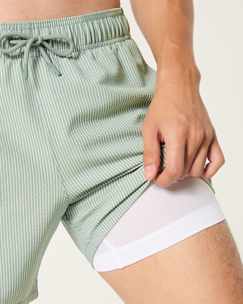 Seersucker Guard Swim Trunks 5" | Hollister (US)