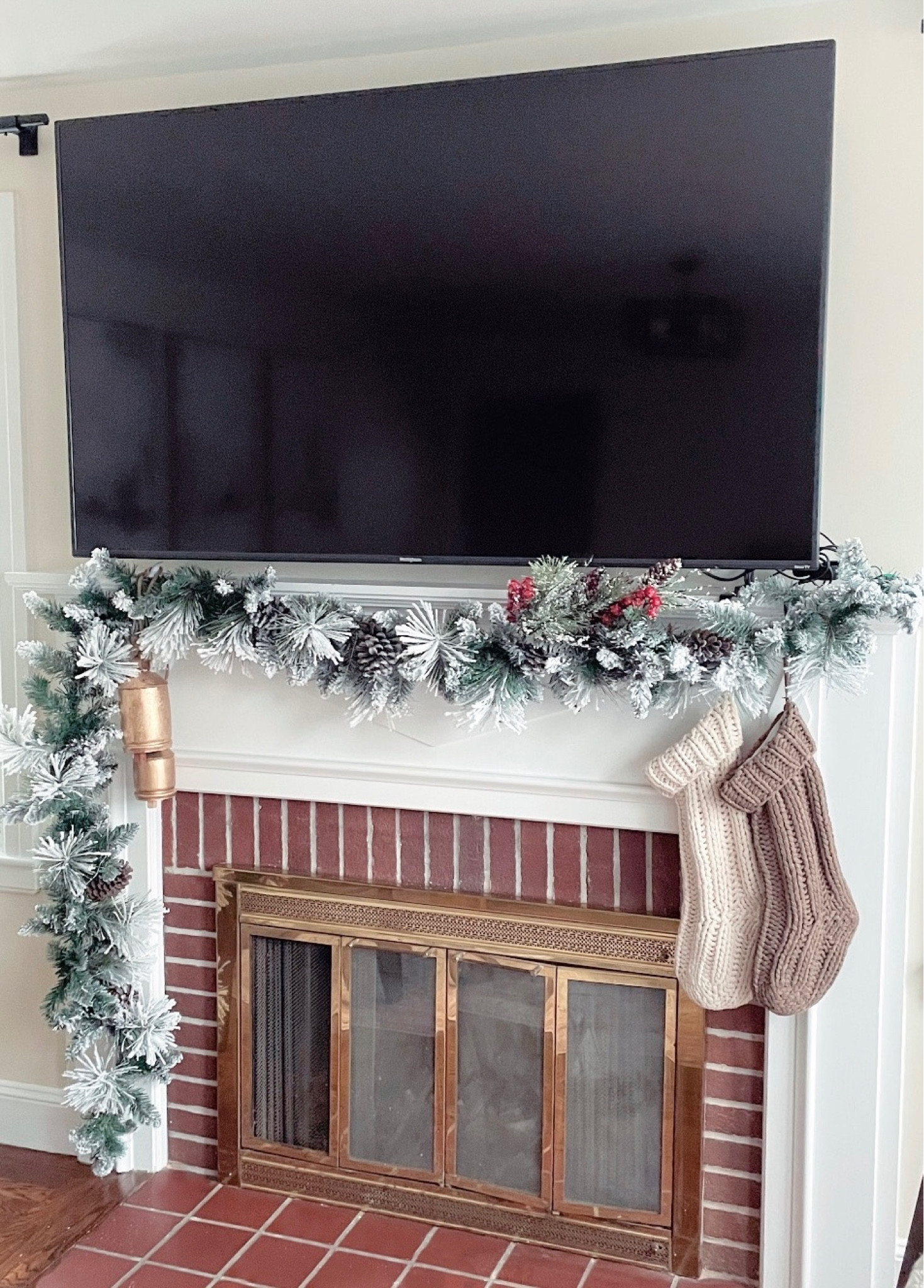 my current mantel set up for the holidays this year!

shop everything pictured below!

#LTKHoliday #LTKSeasonal #LTKfindsunder50