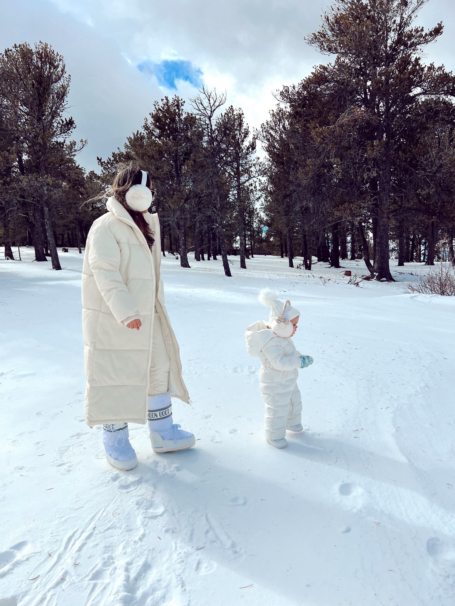 Winter outfit 
Toddler snowsuit 
Toddler snow boots 
Earmuffs 
Amazon finds 
Winter finds 


#LTKtravel #LTKbaby #LTKfamily