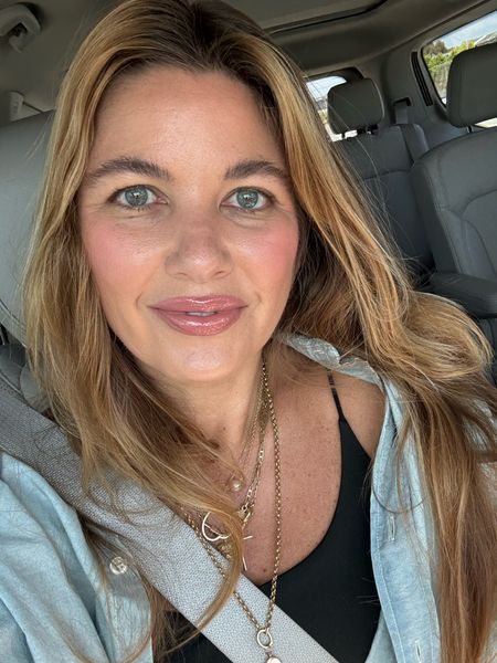Real skin, no filter, gymnastics mom makeup…took me 5 minutes in the car 😅🤸🏼
Brows: cool brown
Foundation: Farrah homidi suede (also has a glossy highlighter which I used) 
Bronzer: Sisley
Blush: lucky 
Lipliner: 1990 by MOB…GET this! 
Lipstick: pout 
Skipped eyes entirely 
Tank: I wear this double lined Amazon find (in a medium) once a week…so good. Ordering a backup this weekend ⚡️ 


#LTKfindsunder50 #LTKstyletip #LTKbeauty