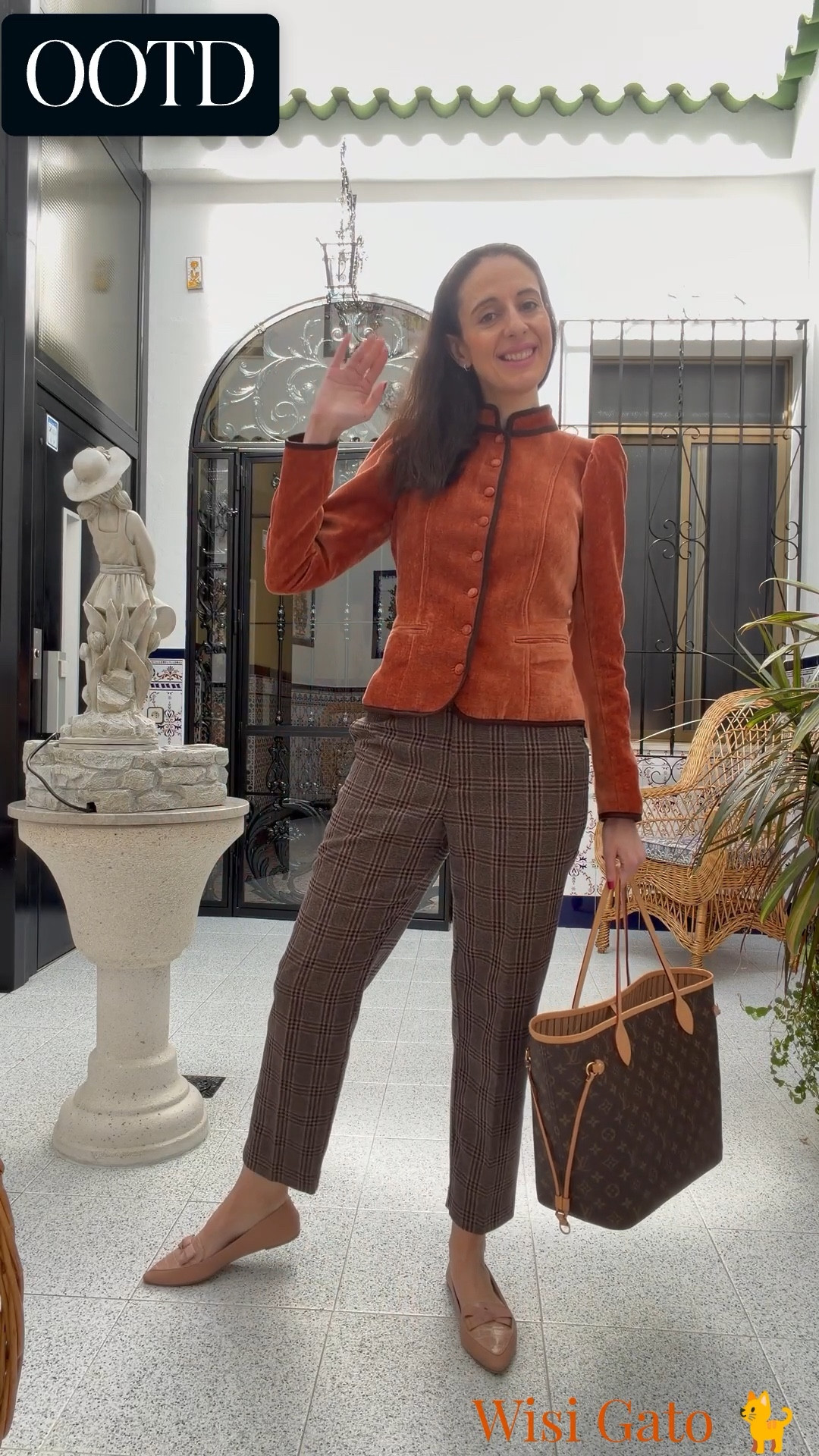 Outfit

• Chaqueta: Zara

• Bolso: Louis Vuitton 
Neverfull MM

• Pantalones: Sfera

• Pendientes: Luxenter
🔗https://tidd.ly/4m3Jspx

• Zapatos: Primark

#ootd #outfit #louisvuitton  
#zara #luxenter   

#LTKeurope #LTKespana #LTKbeauty