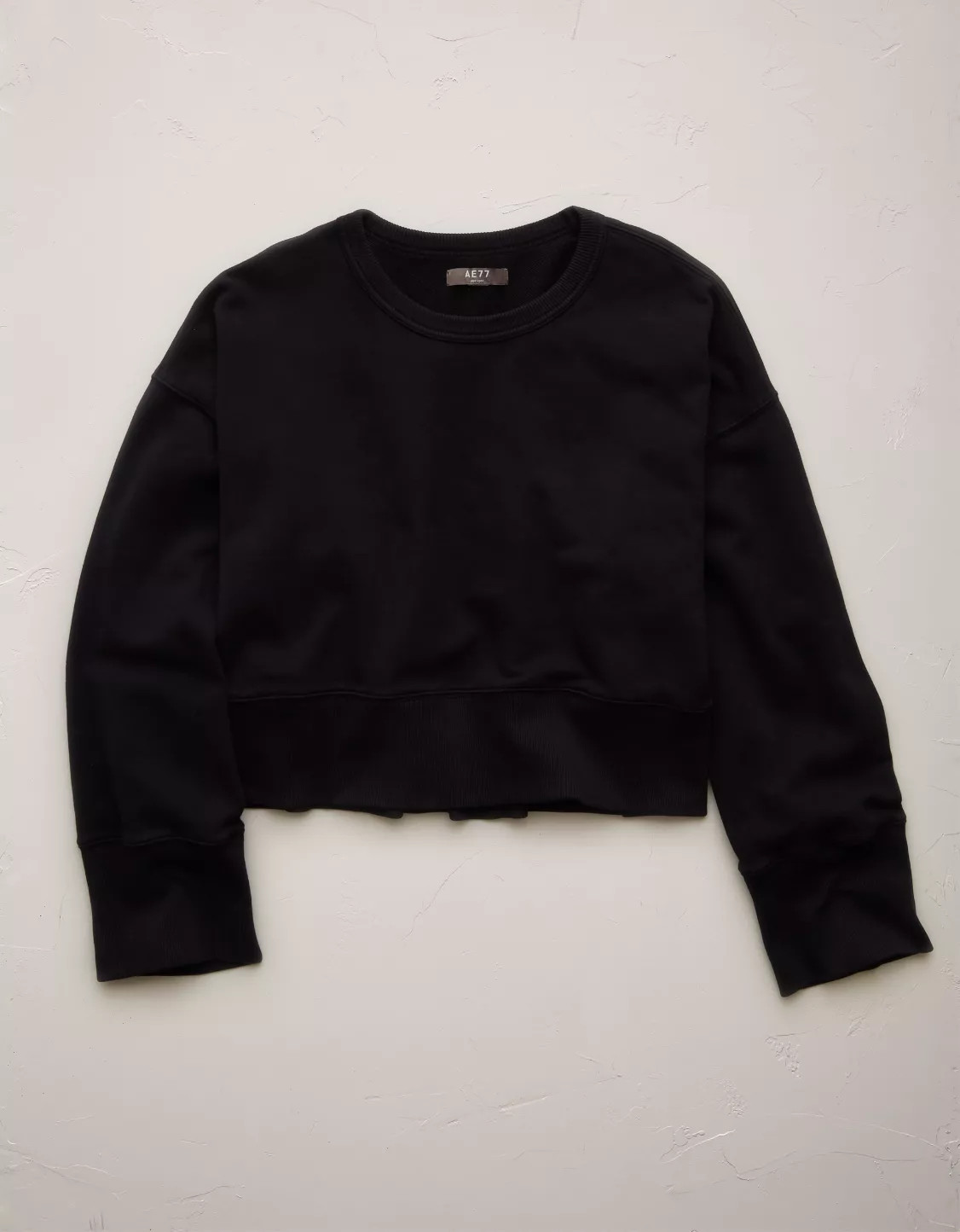 AE77 Premium Relaxed Cropped Sweatshirt | American Eagle Outfitters (US & CA)