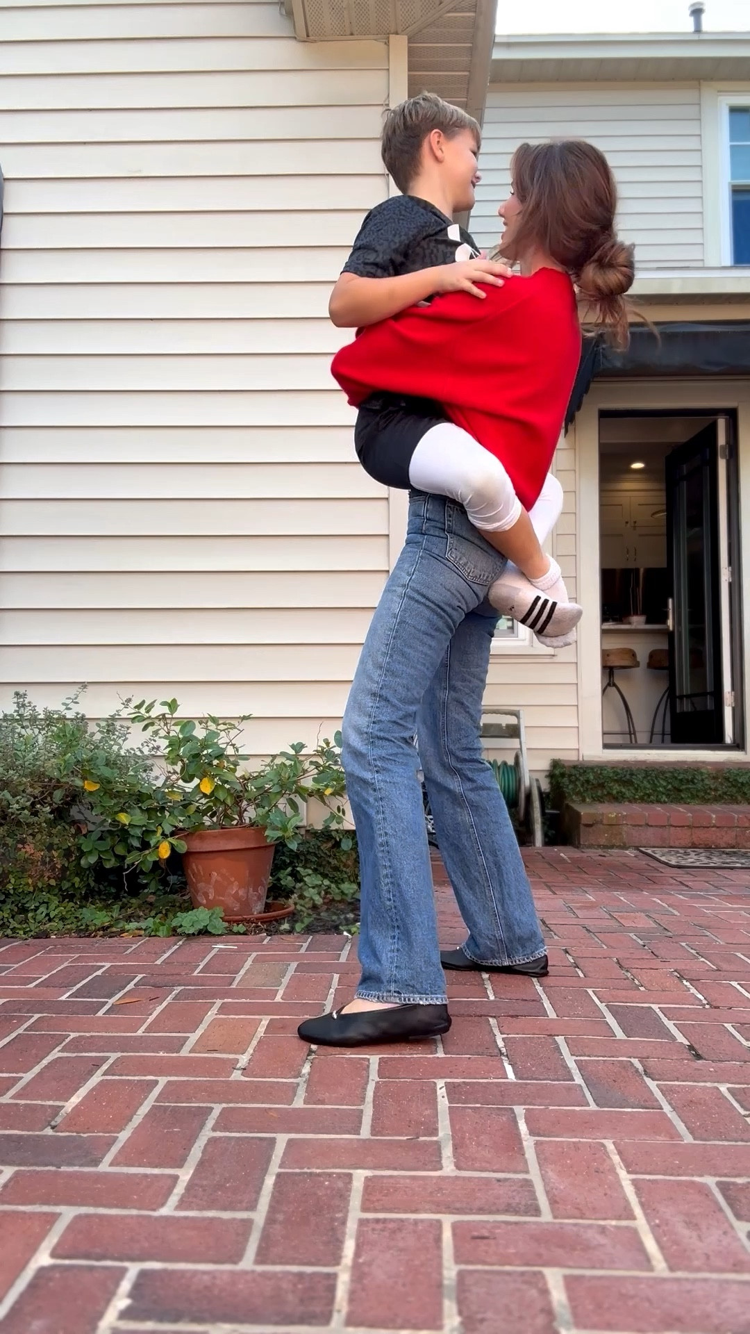 red sweater + favorite denim 

#LTKgrwm #LTKootd