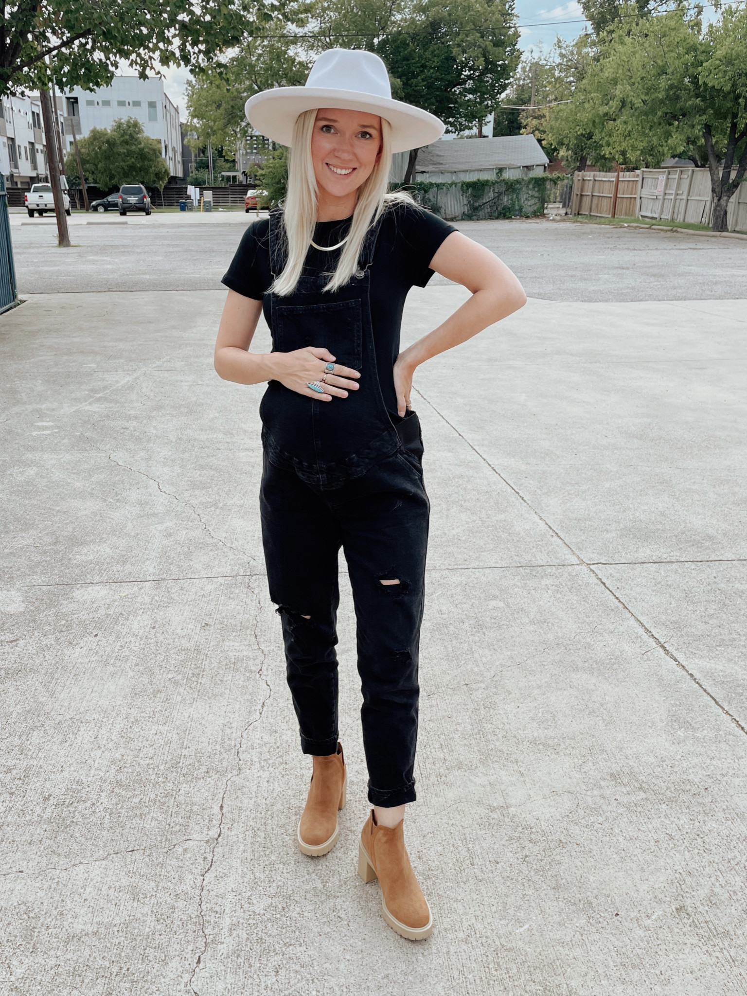 My favorite maternity tee + overalls! Ready for fall + the 3rd trimester 🤍

#LTKunder100 #LTKunder50 #LTKbump