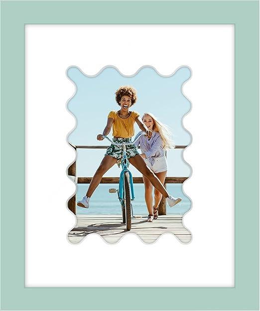 Americanflat 5x7 Picture Frame with Wavy Mat Insert and Shatter-Resistant Glass - Signature Colle... | Amazon (US)