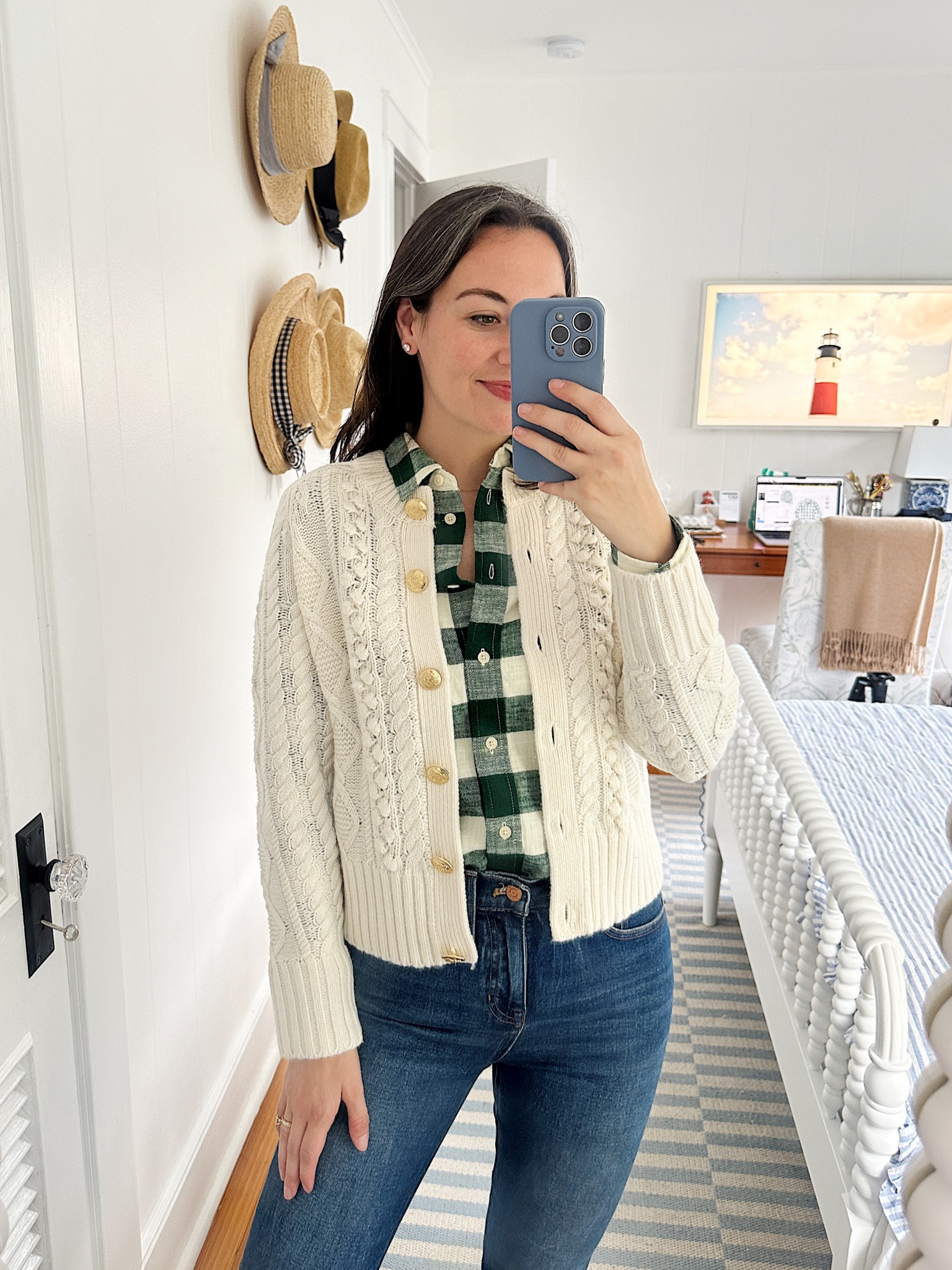 Loving this cardigan and 40% off! 

#LTKSeasonal #LTKsalealert #LTKstyletip