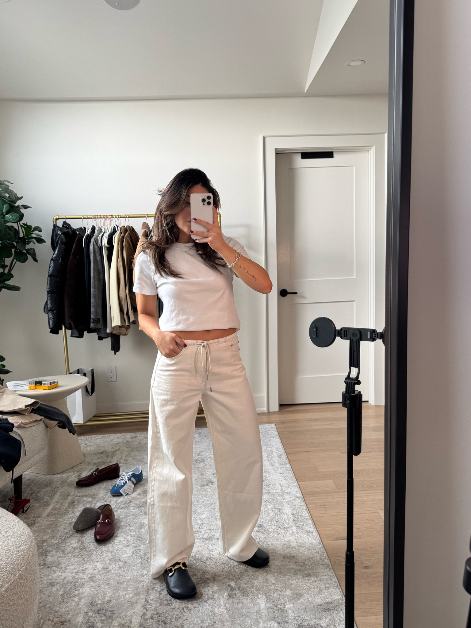 Love this simple casual look

Pants - 25 short
Top - XS

#LTKcanada #LTKstyletip #LTKwinter