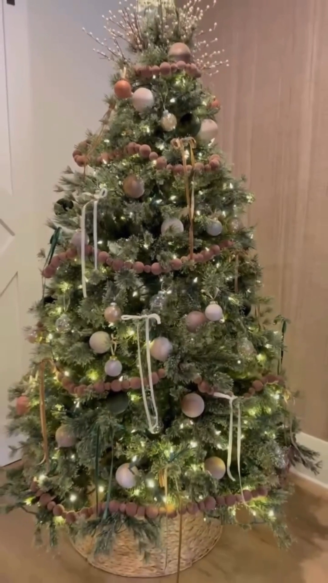 Imagine literally all you do is cut open an Amazon box and POOF! Your tree is decorated! Let’s do this. 🎄❤️ #christmas #decor #decoratingservices #festive #cozy #twinkletotidy #ohchristmastree #newoffering #professionals #homedecor #holidaydecor #michaelscraftstore #anazonfinds #amazonchristmas #getdecorating