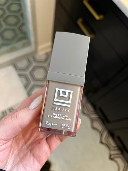 UBeauty knocked it our of the park with this one. Savoring every drop!

#eyecream 

#LTKbeauty
