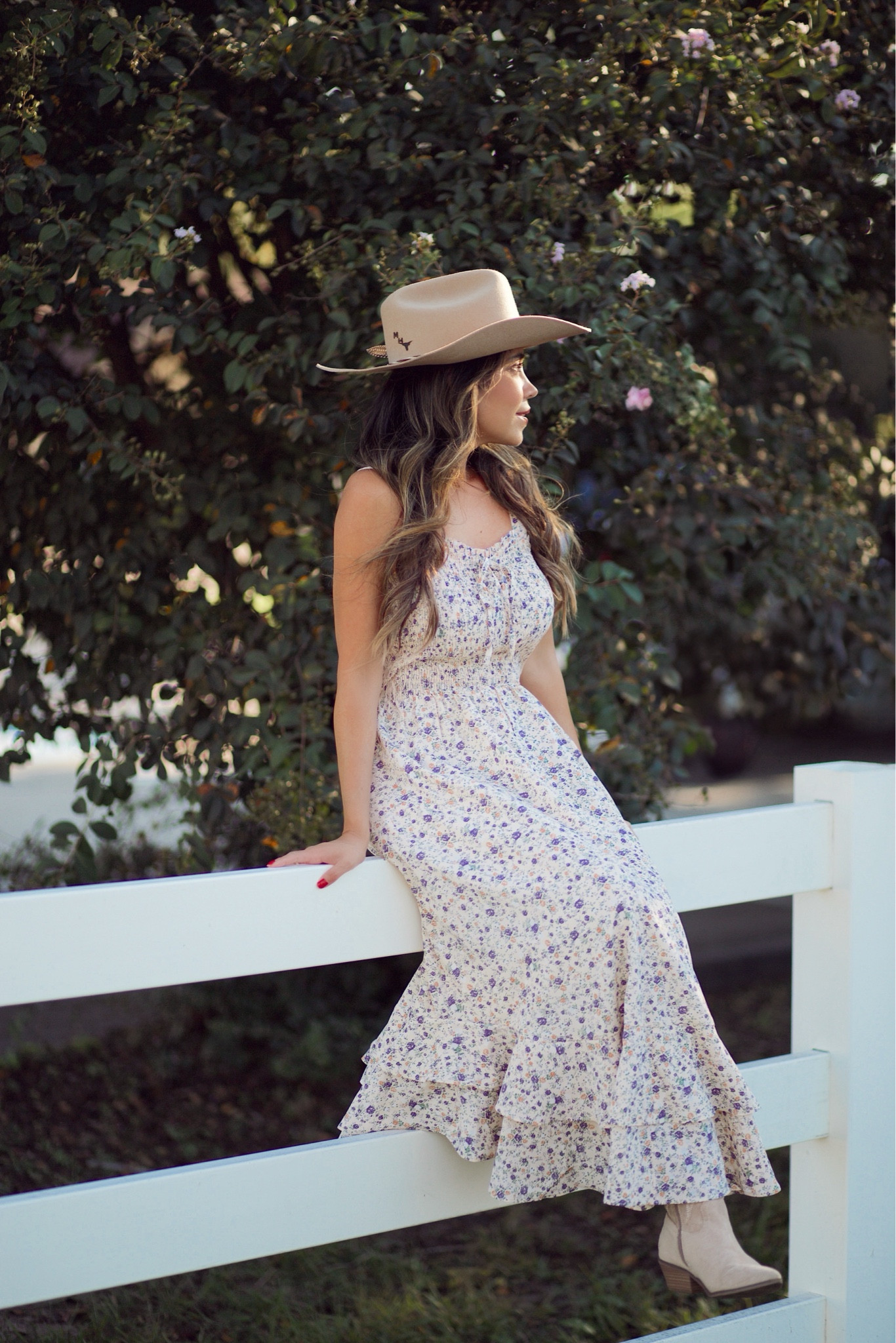 Fall dress
Beige floral dress 
Cowboy boots 
Amazon finds 
Walmart finds 


#LTKStyleTip