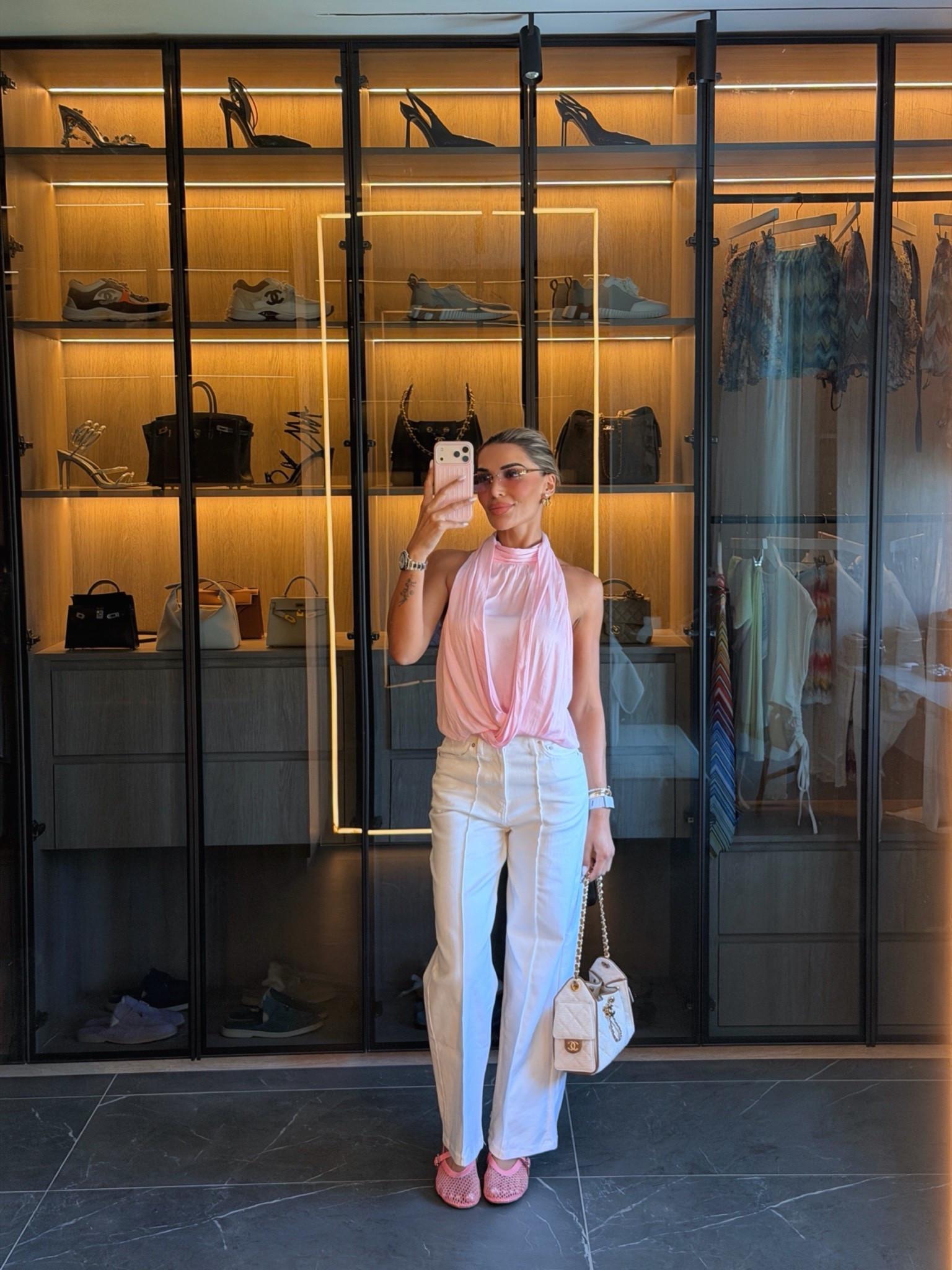 White jeans and a cute pink top

#LTKsummer #LTKjeans #LTKeurope