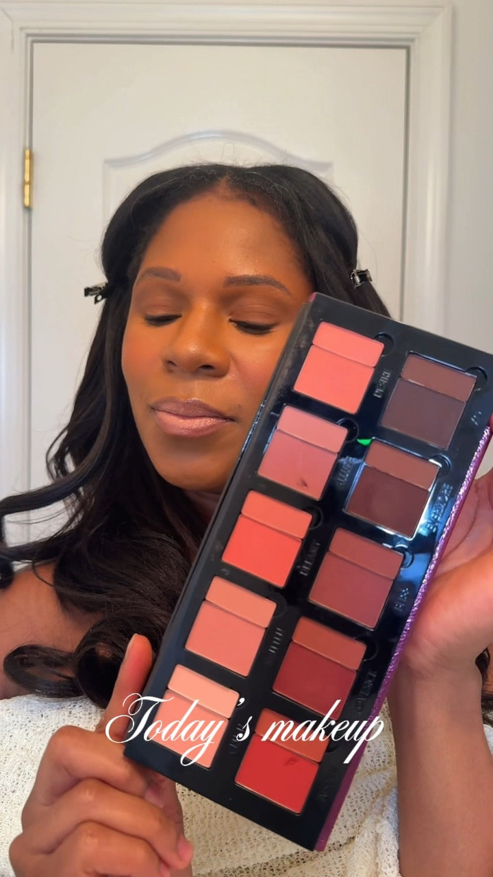 This year I really want to learn and create eyeshadow looks. I’m loving this Danessa Myricks blooming romance palette. 



#LTKgrwm #LTKBeauty #LTKmorningroutine