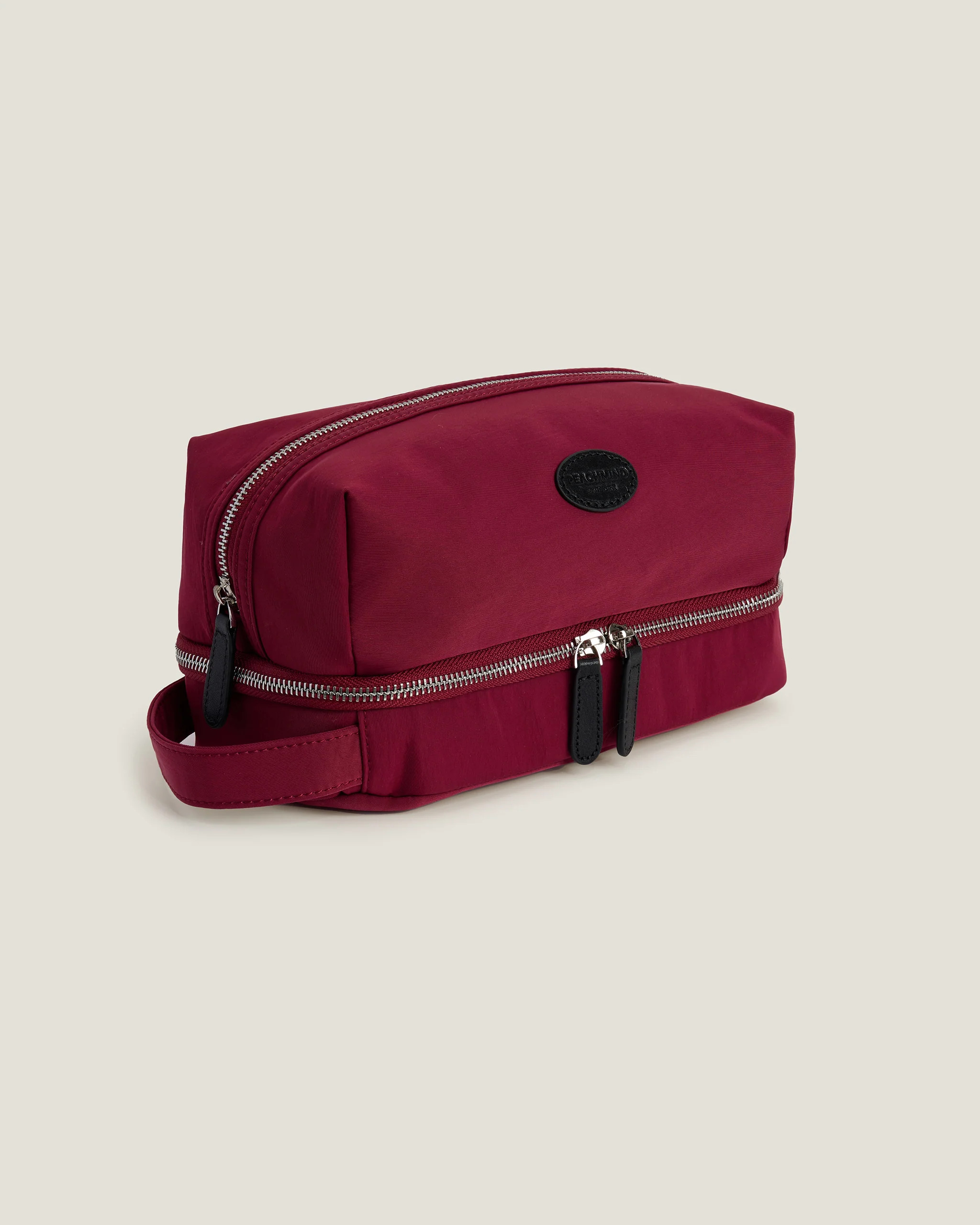 WetDry Toiletry Bag Bordeaux Red | PEACHMIND