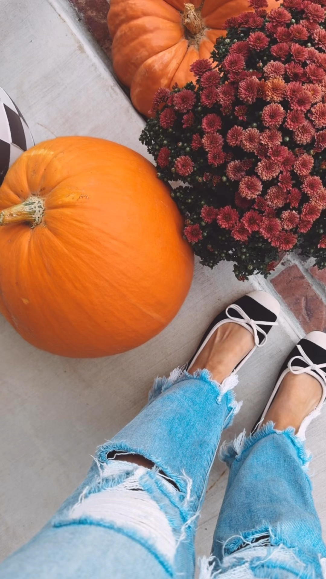 cutest flats 🤌🏻
Sizes are limited! 
Adding some of my favorite fall flats 💋

#LTKShoeCrush #LTKBaby #LTKFindsUnder50