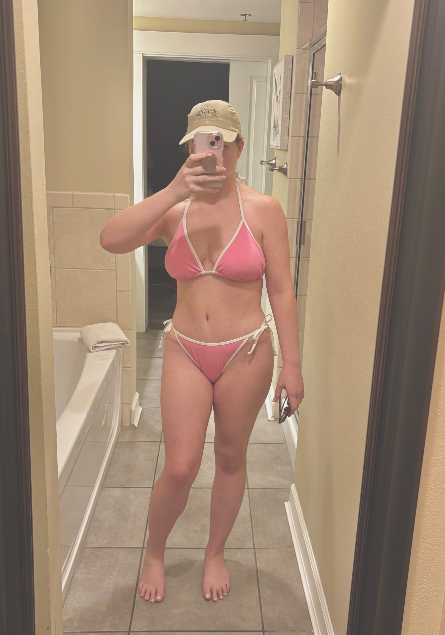 Feeling Elle inspired 🤍 pink swimmy 