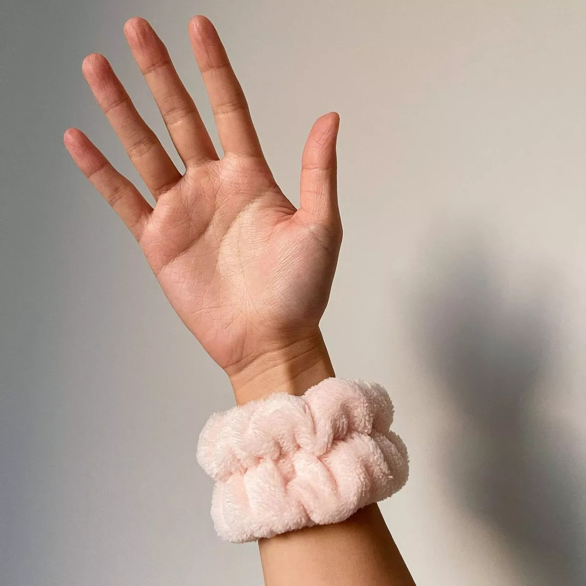 Mei Apothecary Spa Towel Wristband for Drip-Free Face Washing - 4ct | Target