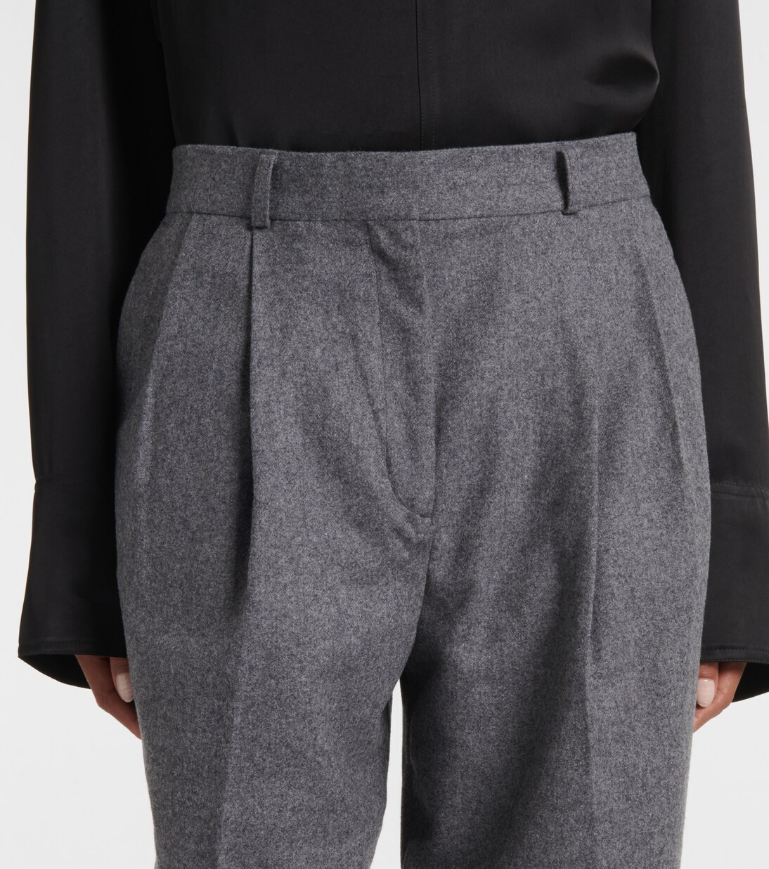 Low-rise wool-blend flannel straight pants | Mytheresa (UK)