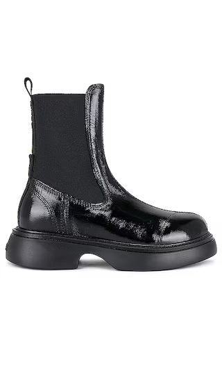 Everyday Chelsea Boot in Black & Black Tonal | Revolve Clothing (Global)