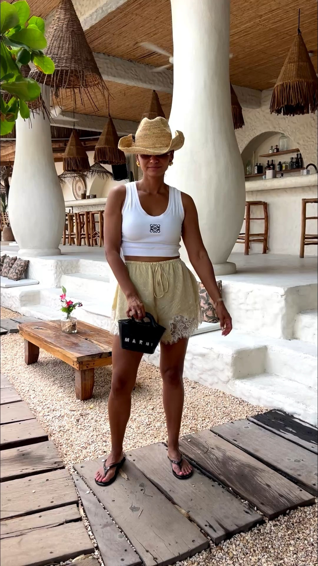 Perfect beach outfit!