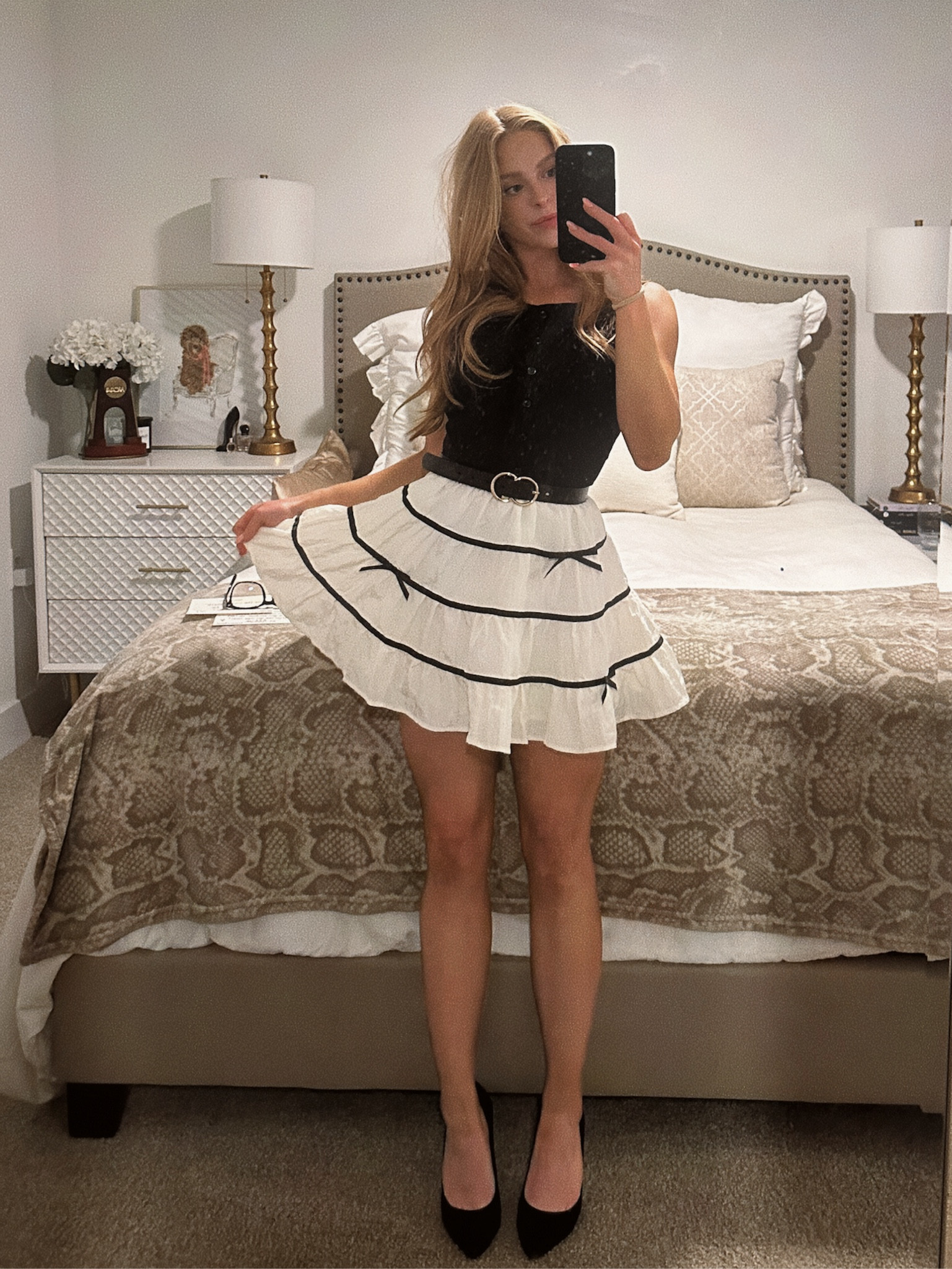 Down to the details!!! In love with this outfit 🖤 

#LTKfindsunder50 #LTKstyletip #LTKsalealert