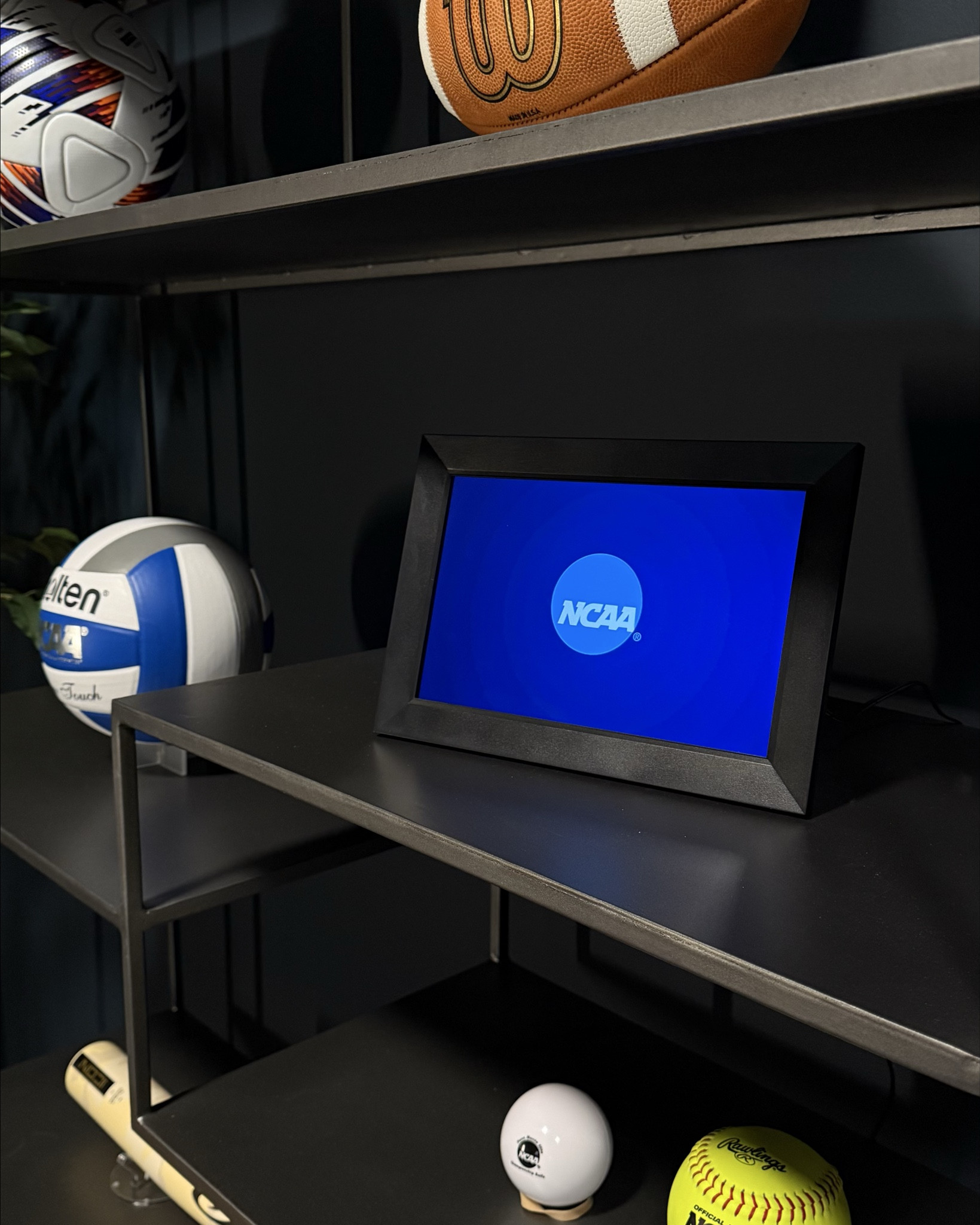 Super cool digital picture frames from Amazon. Easy to use and ON SALE! 📸

#LTKHome #LTKFindsUnder50 #LTKFamily