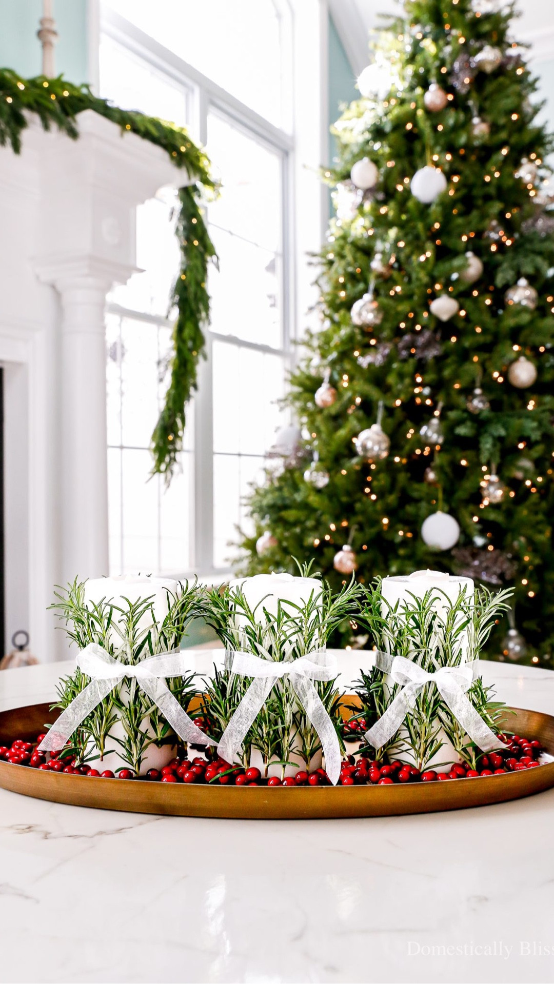 This DIY Rosemary Candle Centerpiece is made with fresh rosemary and my favorite flameless candle hack.

See details:
https://domesticallyblissful.com/diy-rosemary-candle-centerpiece/

🔗 Join our newsletter: https://domesticallyblissful.com/newsletter/ 

#LTKSeasonal #LTKHoliday #LTKHome