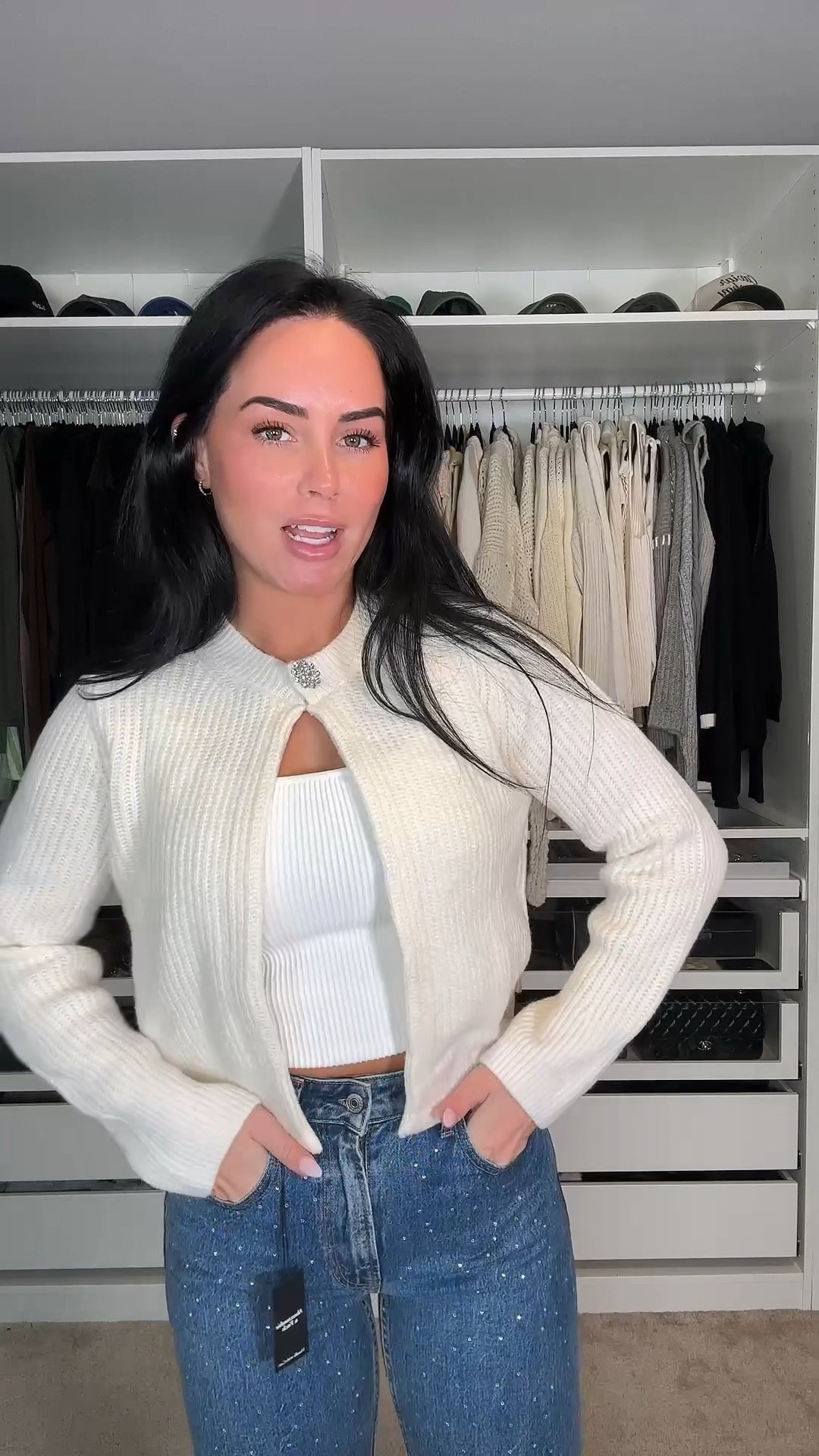 Love this outfit so much! Casual but still chic ✨ 

I will have it 🔗 on my LTK in the Abercrombie section 

My sizing 5’7, 145lbs, 32DD
I’m wearing size smalls in the tops, size 26 curve love long jeans 

#holidayoutfits #casualholidayfit #abercrombiesweater #abercrombie #abercrombie90srelaxedjeans 

#LTKSaleAlert #LTKWatchNow #LTKHoliday