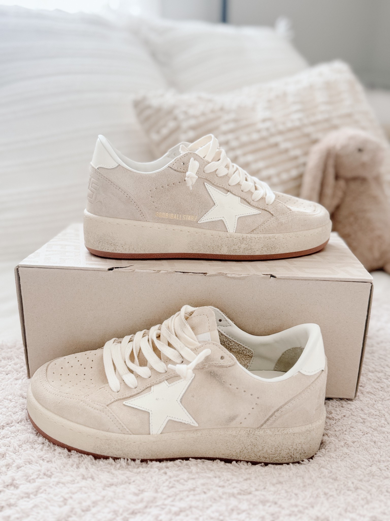 Golden Goose Ball Stars

#LTKShoeCrush