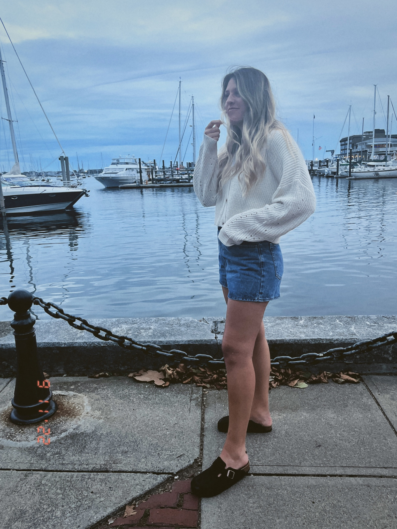 Newport, fall transition, fall outfit, summer, cardigan, Birkenstock clog, Birkenstocks 