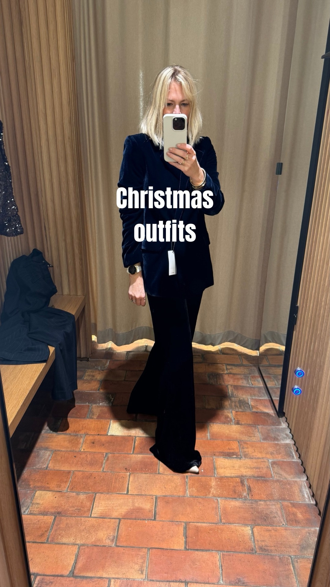 All the Christmassy vibes with a little try of sequins, velvet and fluffy knits 

Christmas outfits 
Party outfits 
Christmas Day outfits 
New Year’s Eve outfits 
Velvet 
Sequin skirt 


#LTKfestive #LTKwinter #LTKpartywear