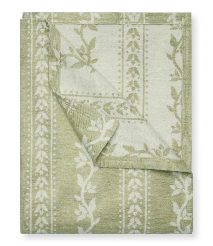 The Lightweight Blanket | ChappyWrap