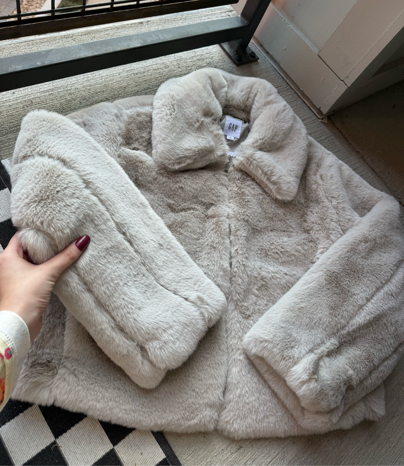 YOU’RE TELLING ME THIS IS FROM GAP???Han

#LTKFindsUnder100 #LTKSaleAlert #LTKSeasonal