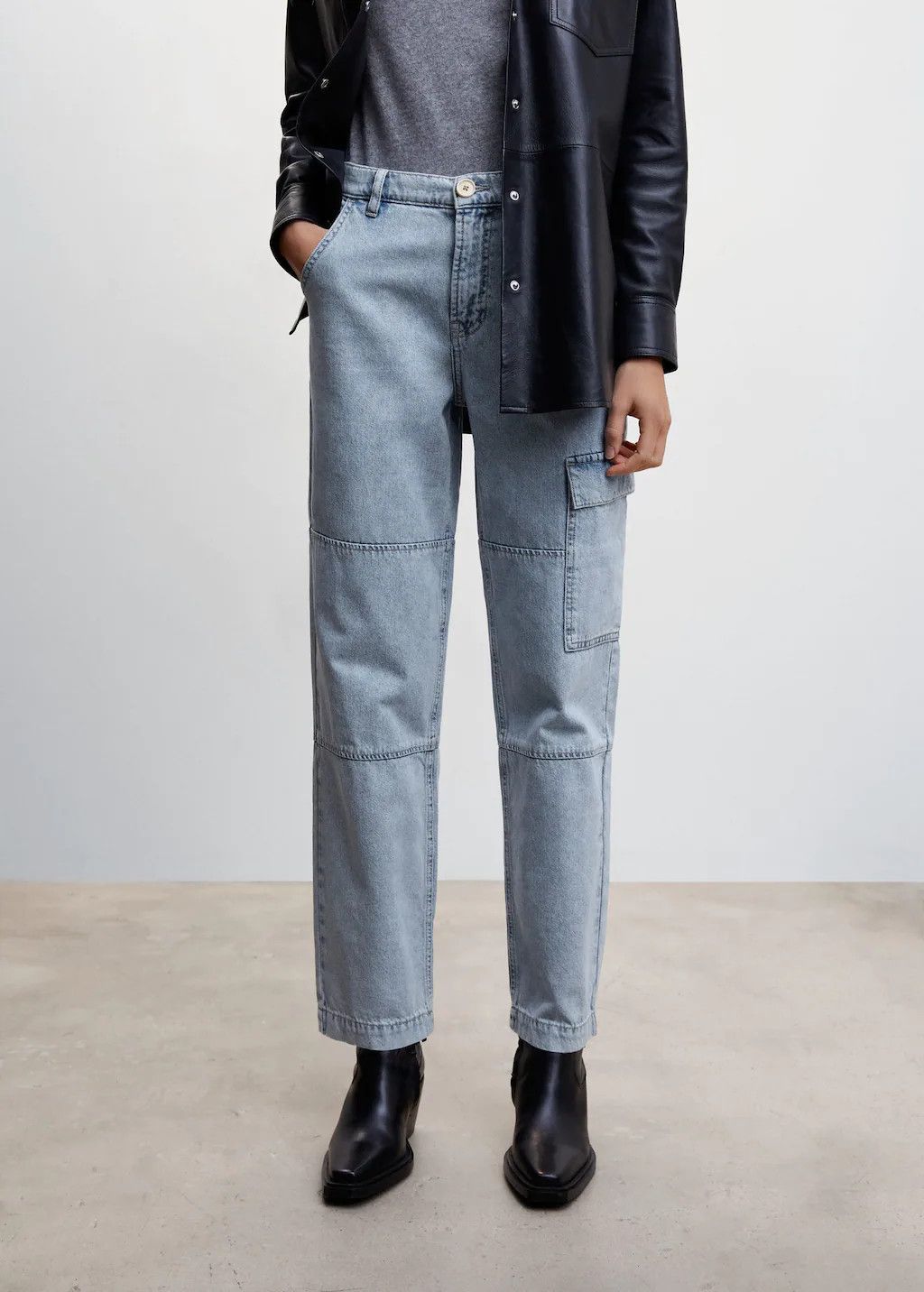 Pocket cargo jeans | Denim Cargo Pants | Spring Pants Outfits | Spring Break Outfits  | MANGO (US)