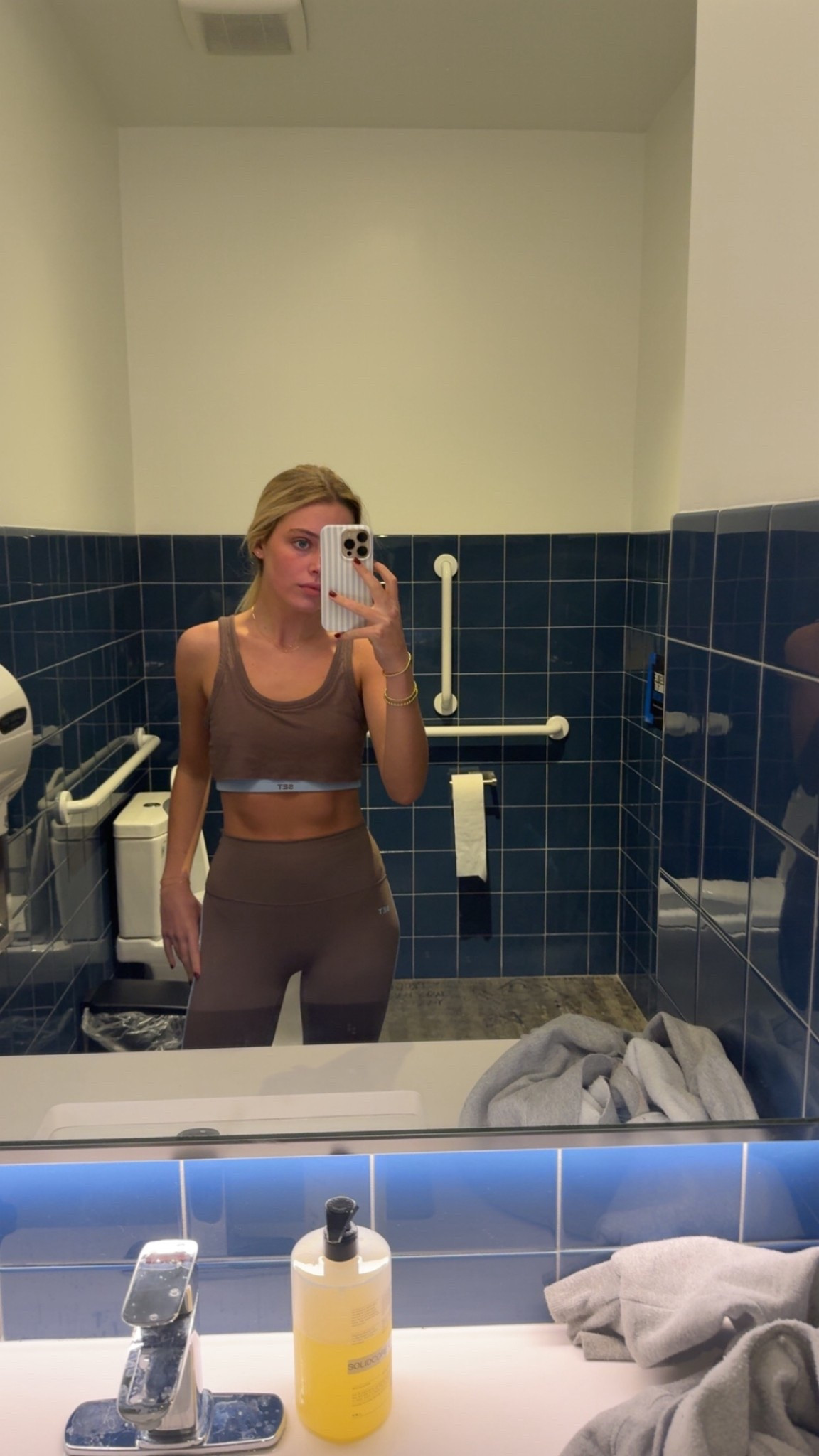 Bra - small
Leggings - small 

#LTKgrwm #LTKGiftGuide