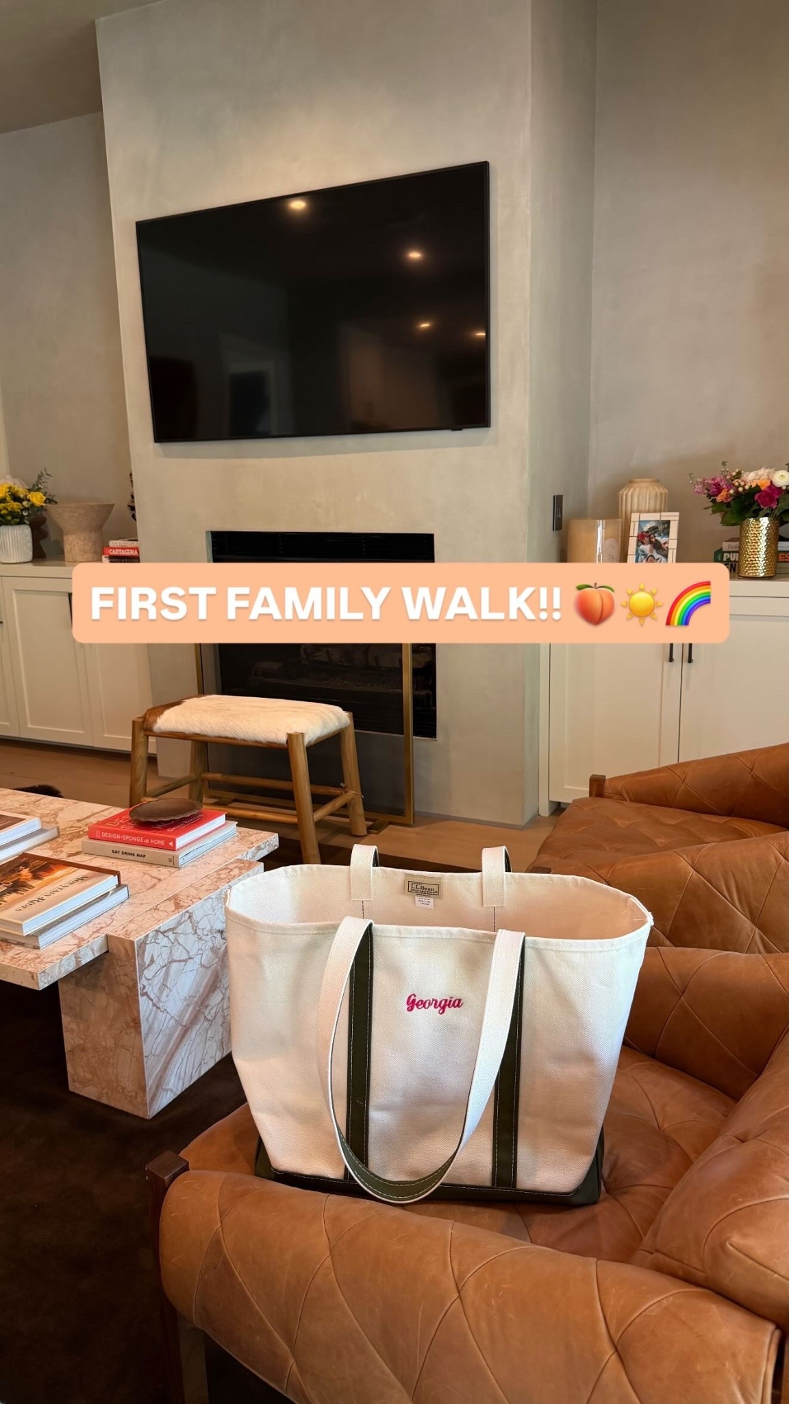 FIRST FAMILY WALK!! 🍑☀️🌈