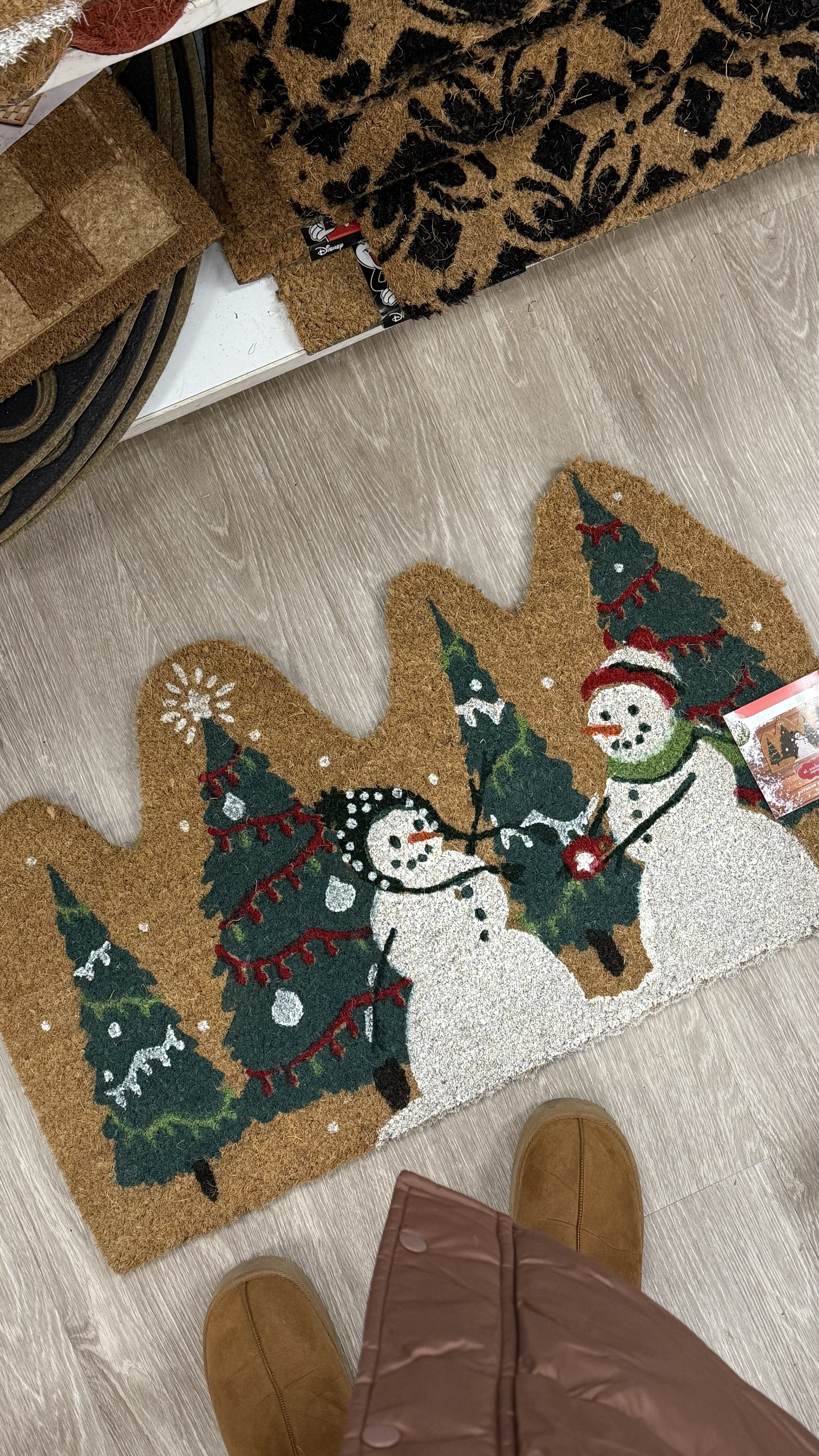 How CUTE is this snowman front door mat for Christmas?! 

#LTKHome #LTKSeasonal #LTKHoliday