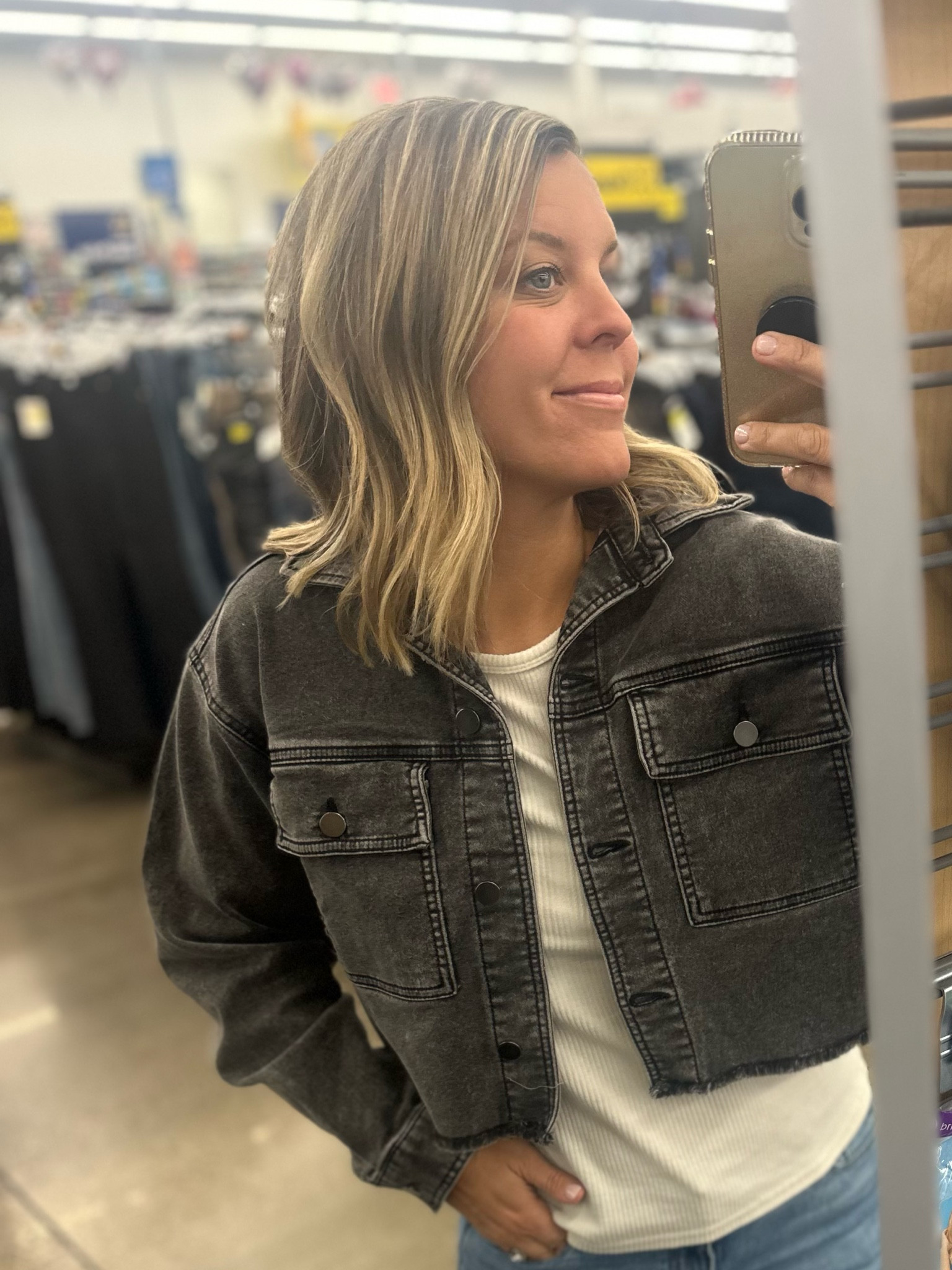 Okay Walmart…. Adorable cropped denim! A shirt or a jacket? You decide! Shorter and cropped different than a classic denim style. Love the lightweight feel and trendy frayed hem. Button it up or wear it open and layered over any top 🤩 

#LTKSpringSale #LTKworkwear #LTKstyletip