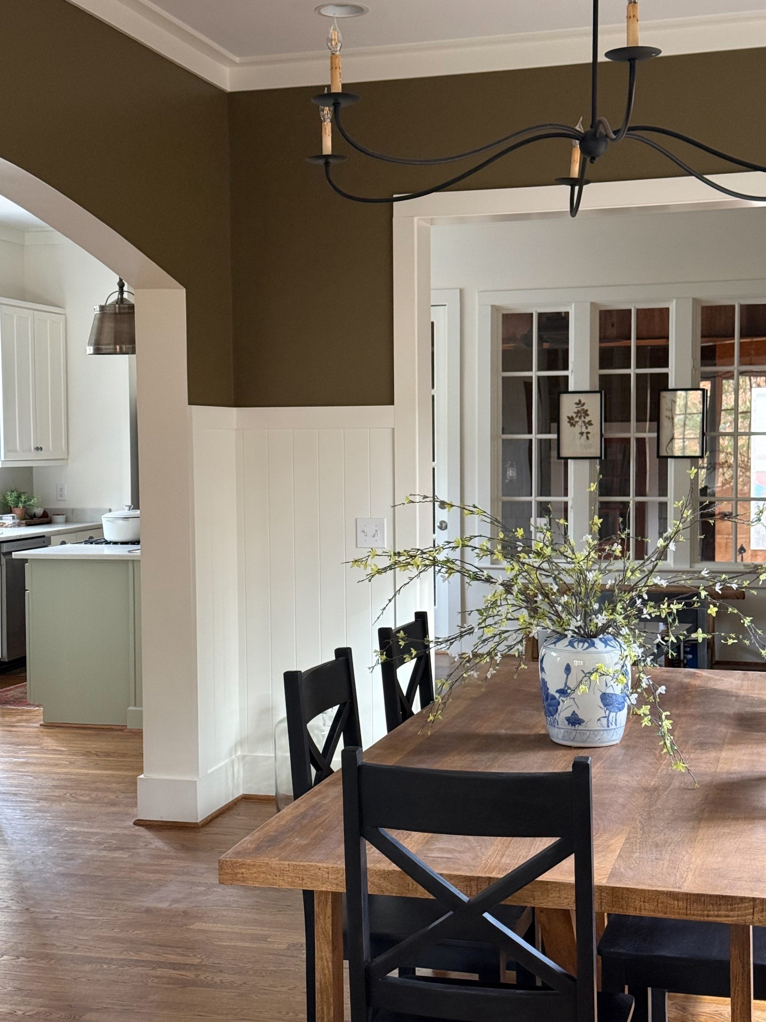 Dining room, chandelier 

#LTKHome