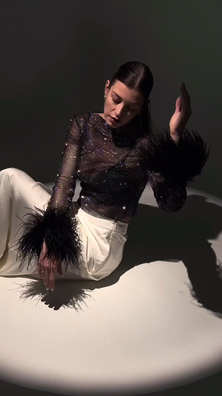 Sparkle and shine into the New Year! This outfit is giving major NYE vibes. Perfect for dancing the night away. #NewYearsEve #PartyOutfit #NYEInspiration #Fashion #Style #LBD #Sequins

#LTKSaleAlert #LTKStyleTip #LTKGiftGuide